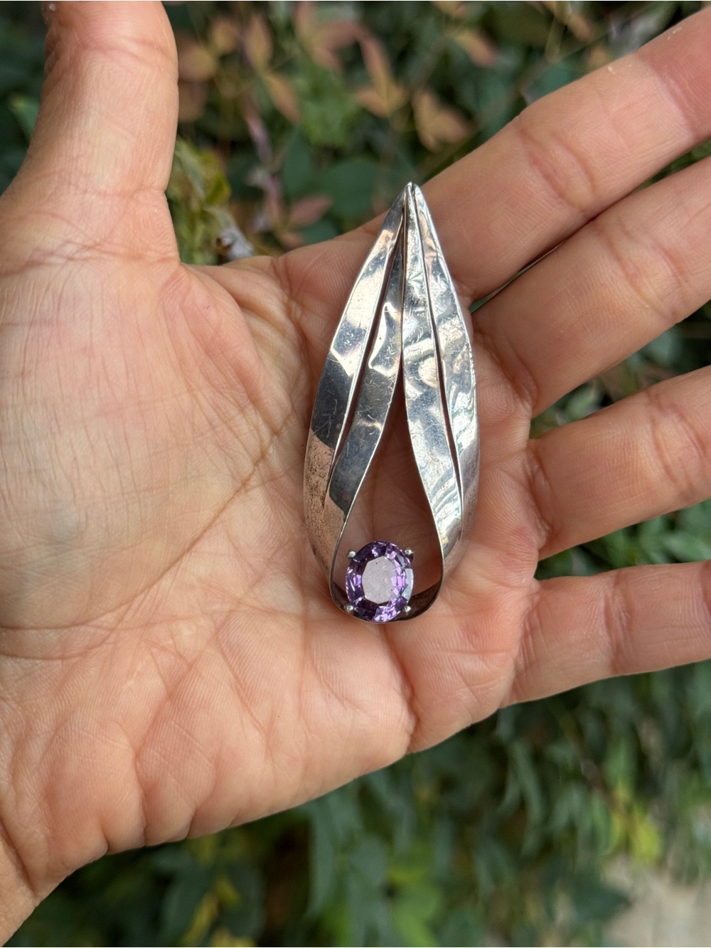 Sterling Silver Pendant with Amethyst Gemstone